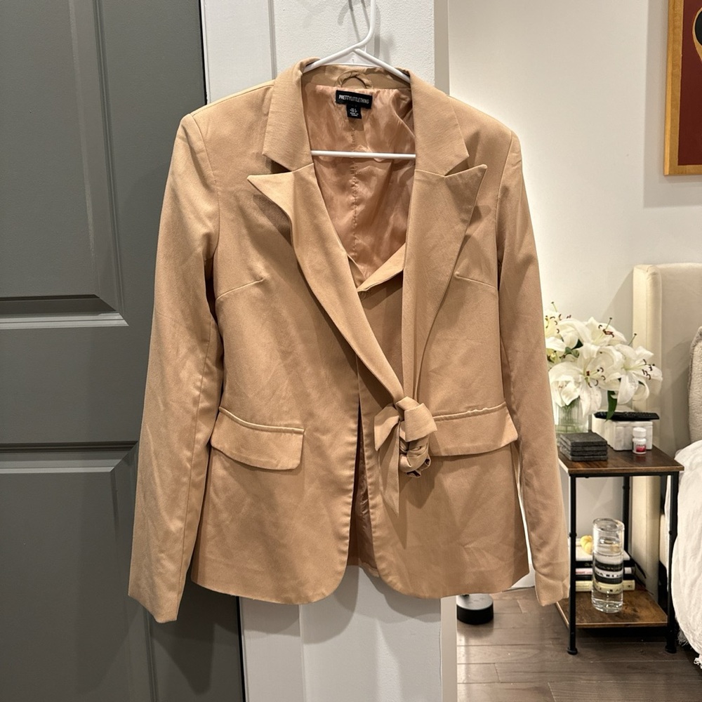 PRETTY LITTLE THING Tan Blazer Wrap Top